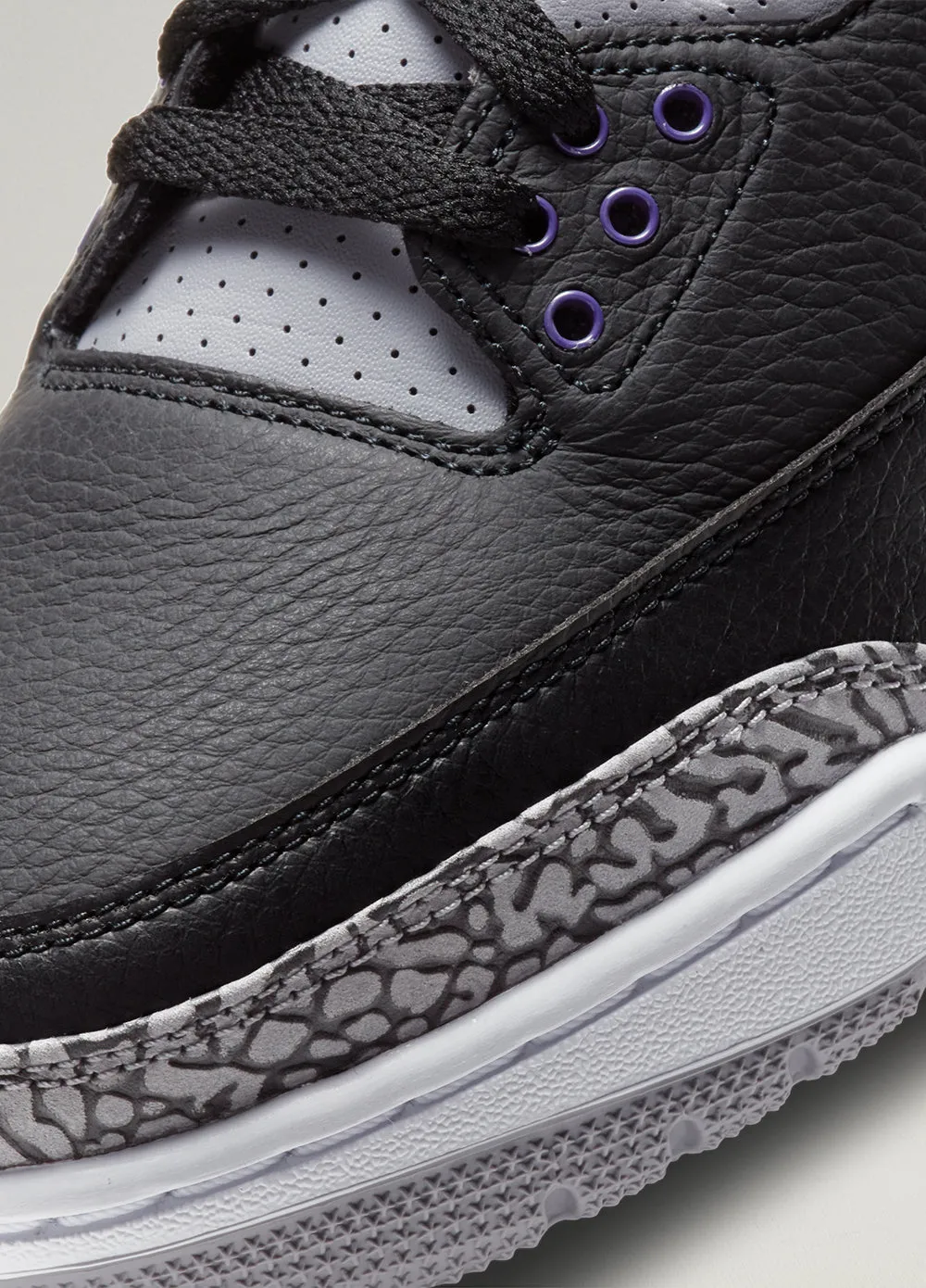 Air Jordan 3 Retro Sneakers