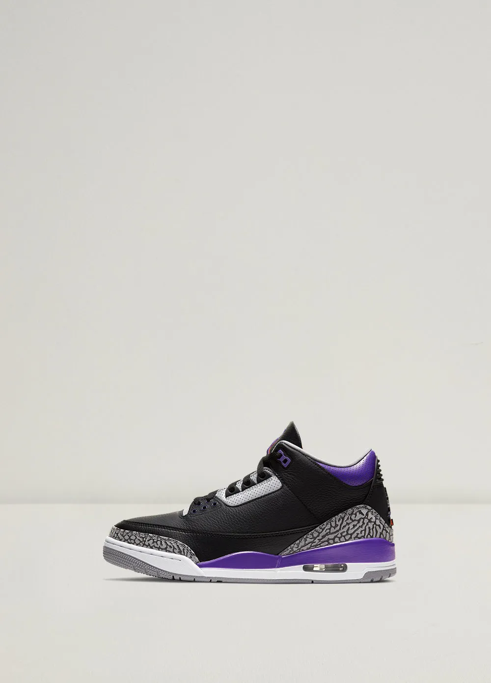 Air Jordan 3 Retro Sneakers
