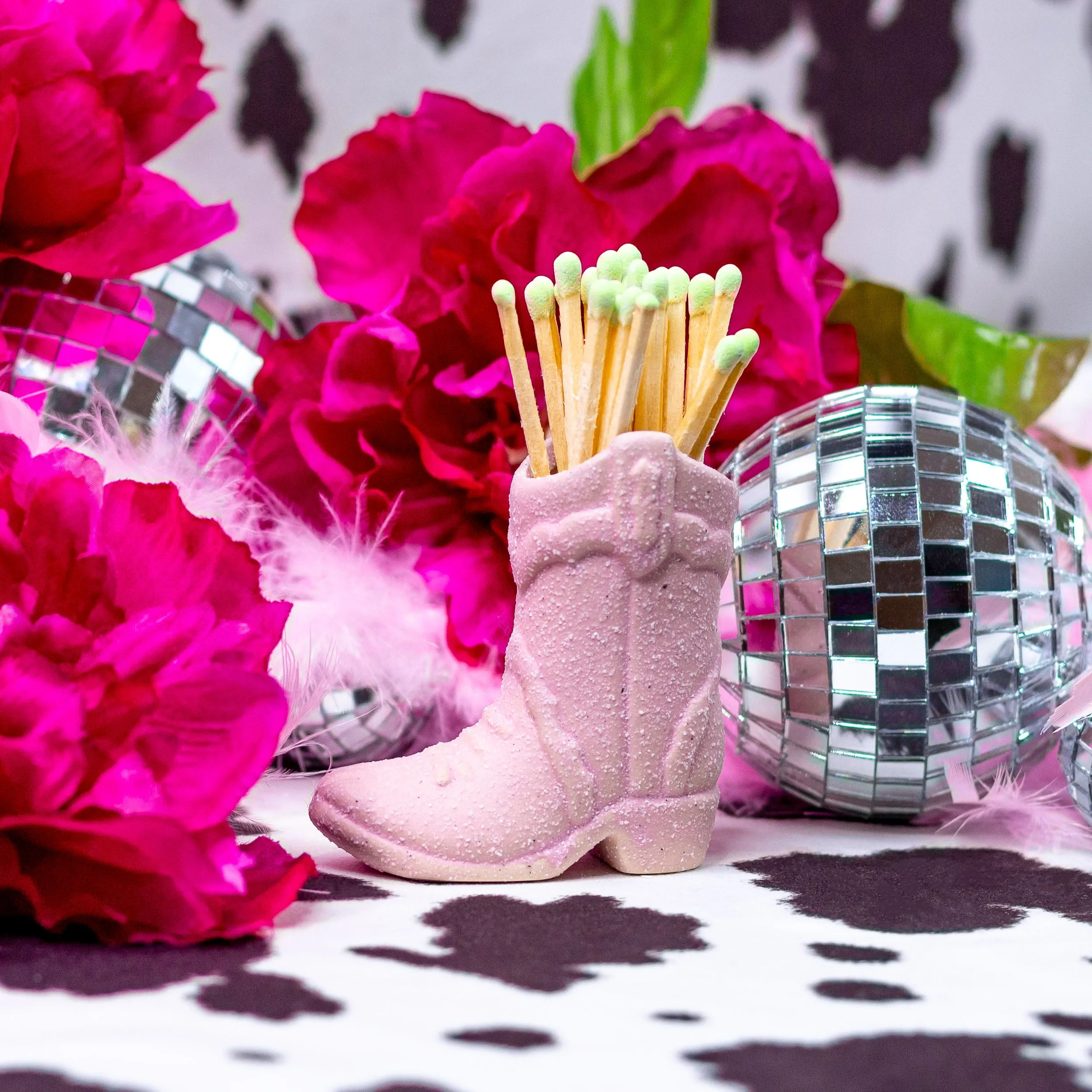 Cowboy Boot Match Holder   Striker- Pink