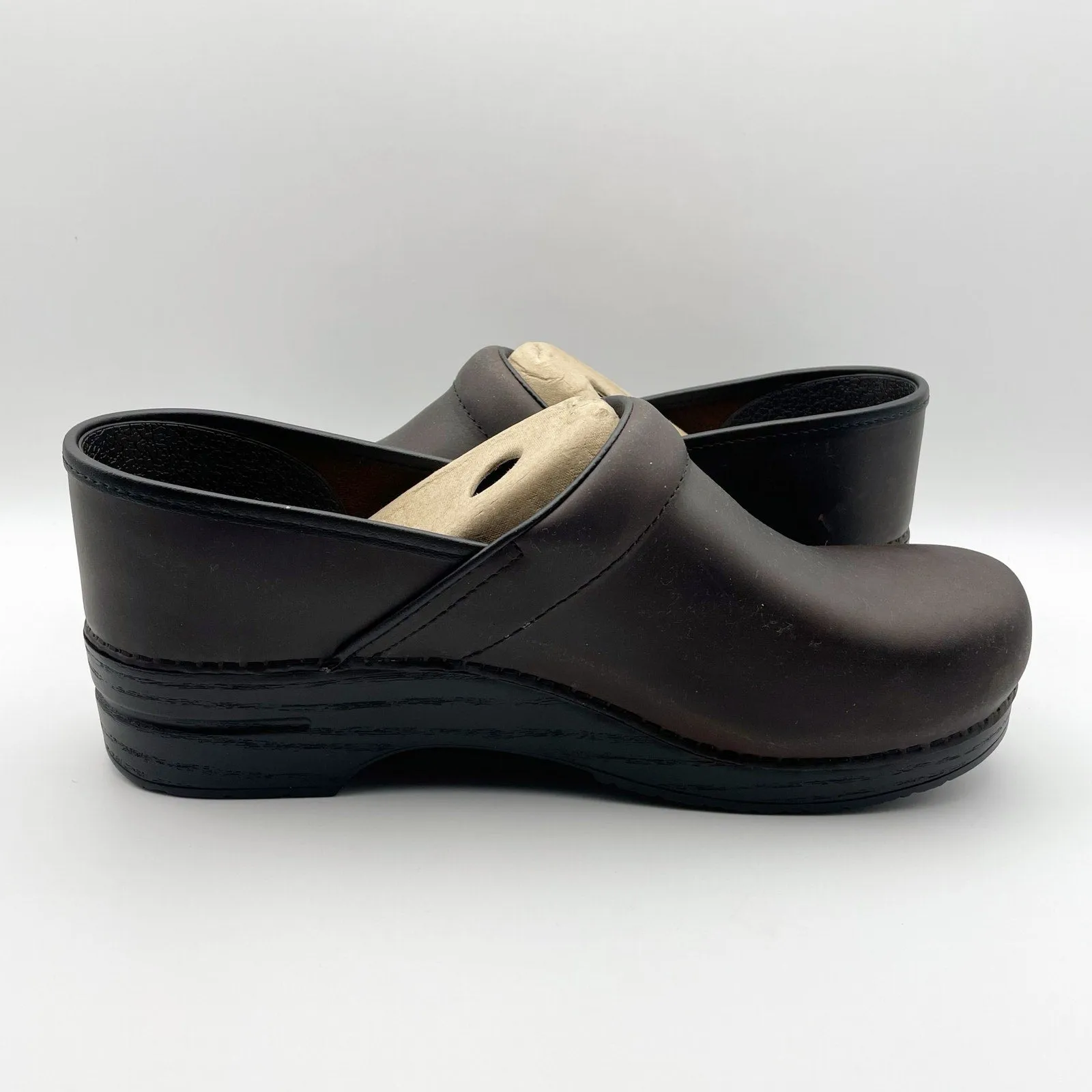 Dansko Men's Professional Pro Oiled Clogs EU 45W US 11.5-12 WIDE Brown