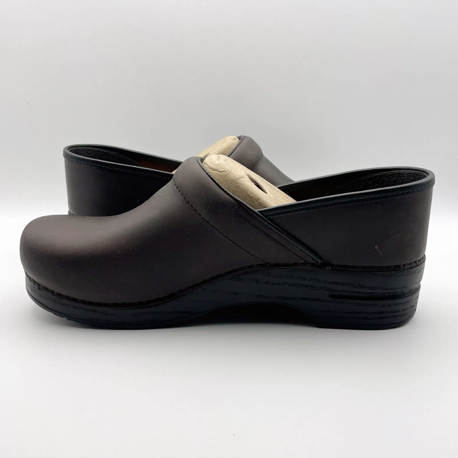 Dansko Men's Professional Pro Oiled Clogs EU 45W US 11.5-12 WIDE Brown
