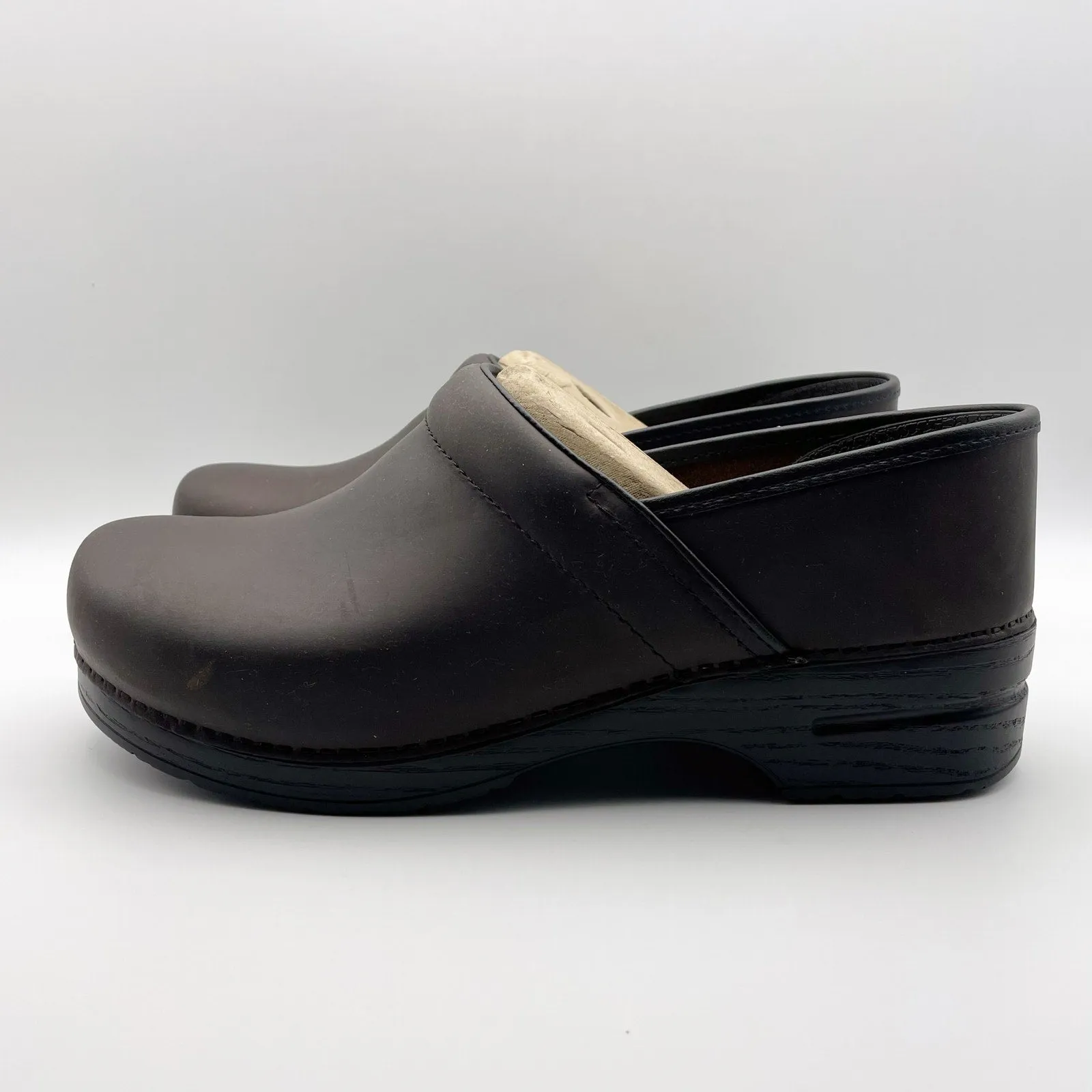 Dansko Men's Professional Pro Oiled Clogs EU 45W US 11.5-12 WIDE Brown