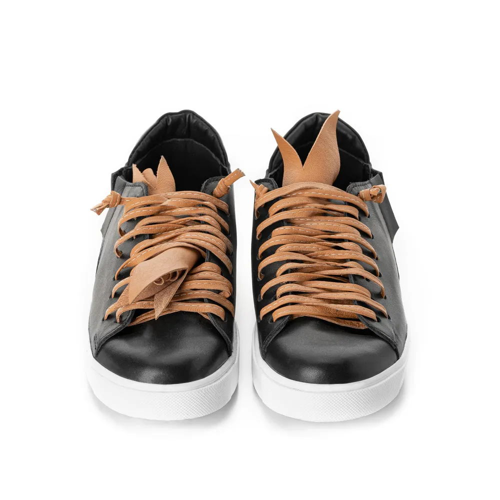 Garden of Reveries black leather sneakers