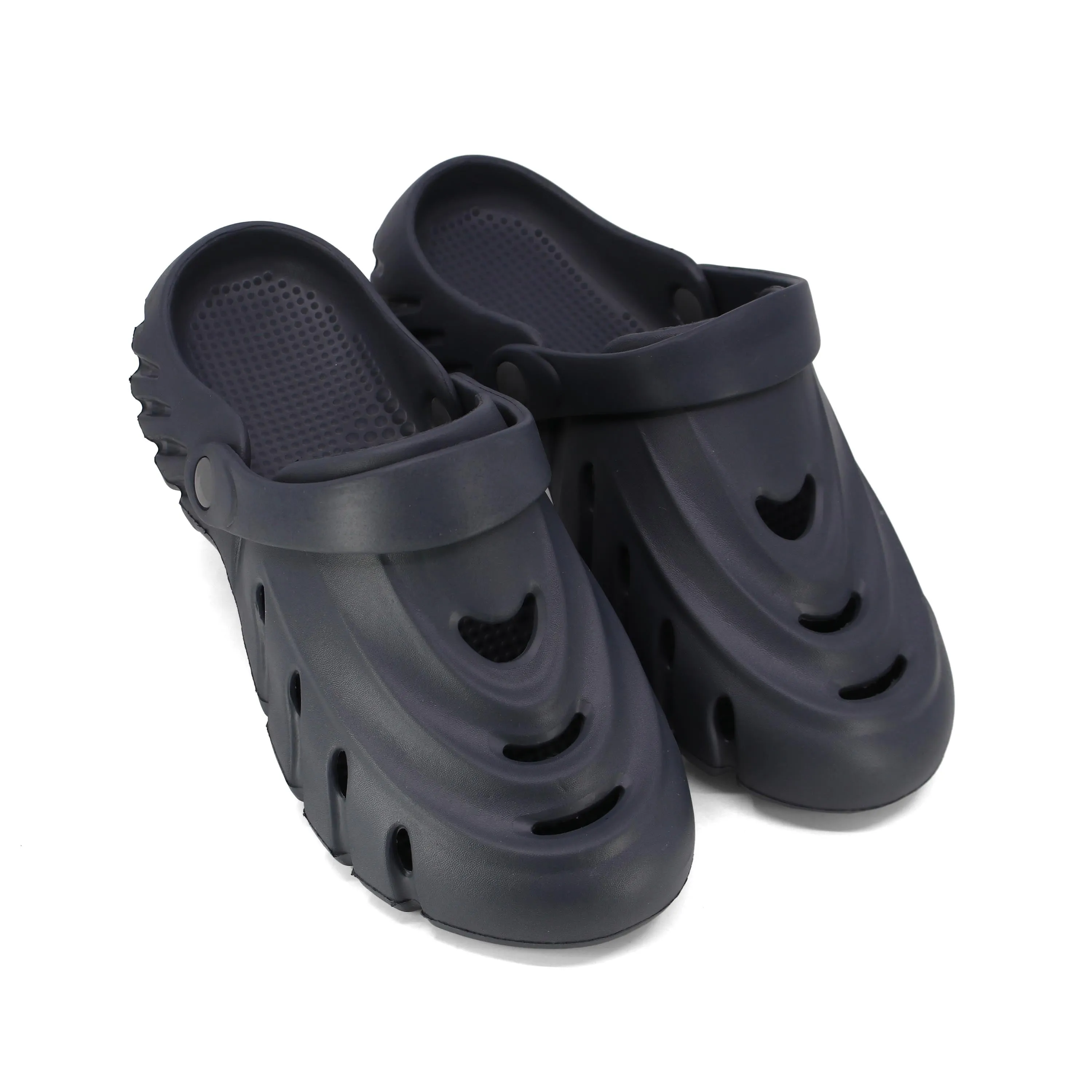 MEN CASUAL SLIP-ON CLOGS