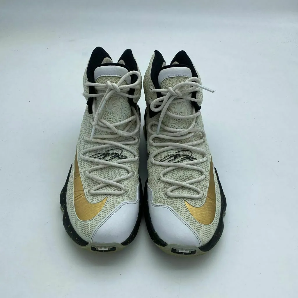Nike lebron 13 Elite Gold Size US8