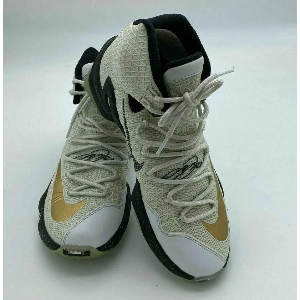 Nike lebron 13 Elite Gold Size US8