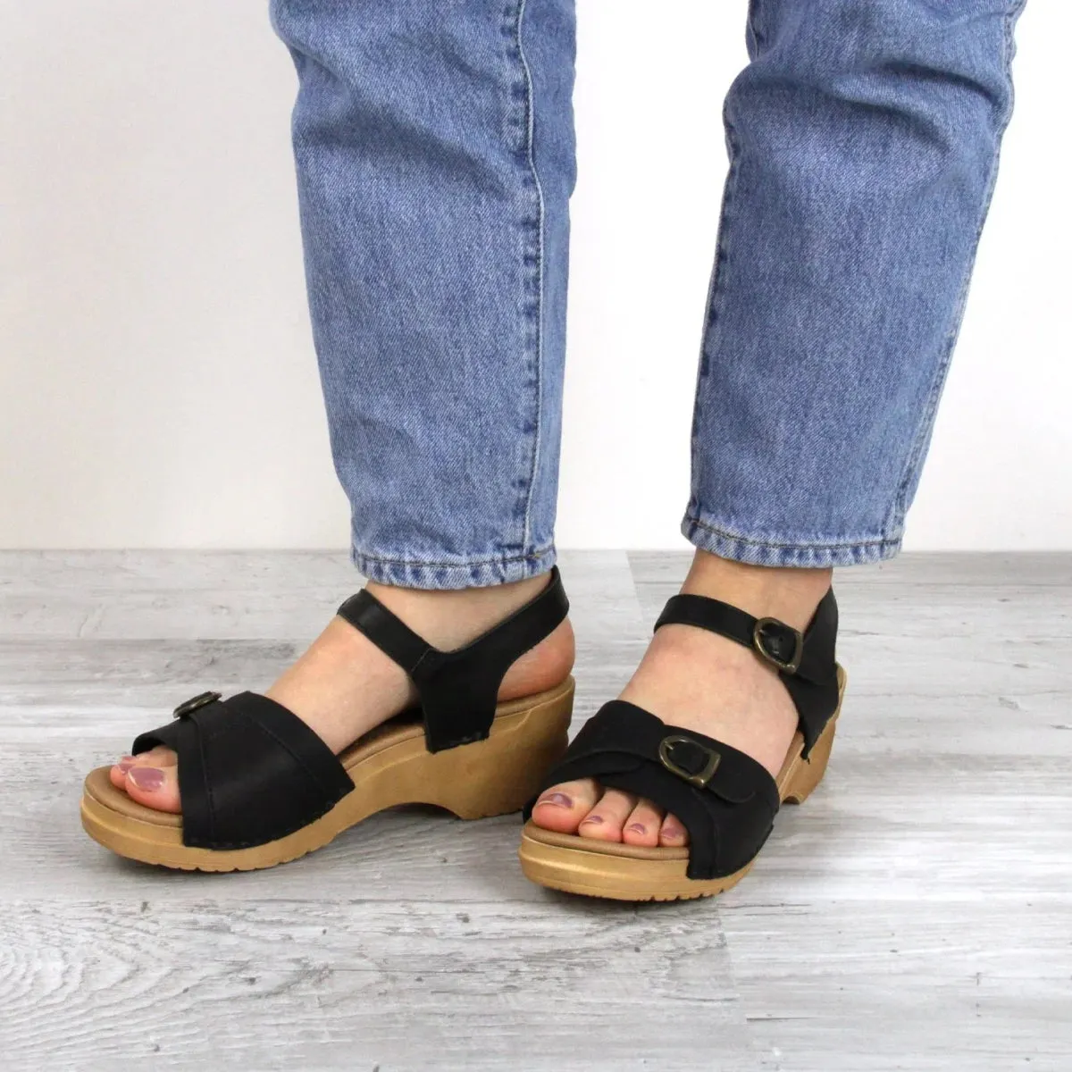 Sanita Sorrento Women Ankle Straps Sandal In Black