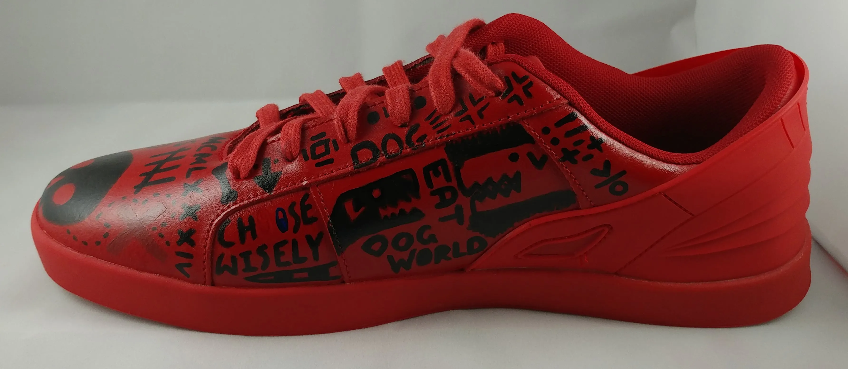 Triesti shoes: Red Graffiti