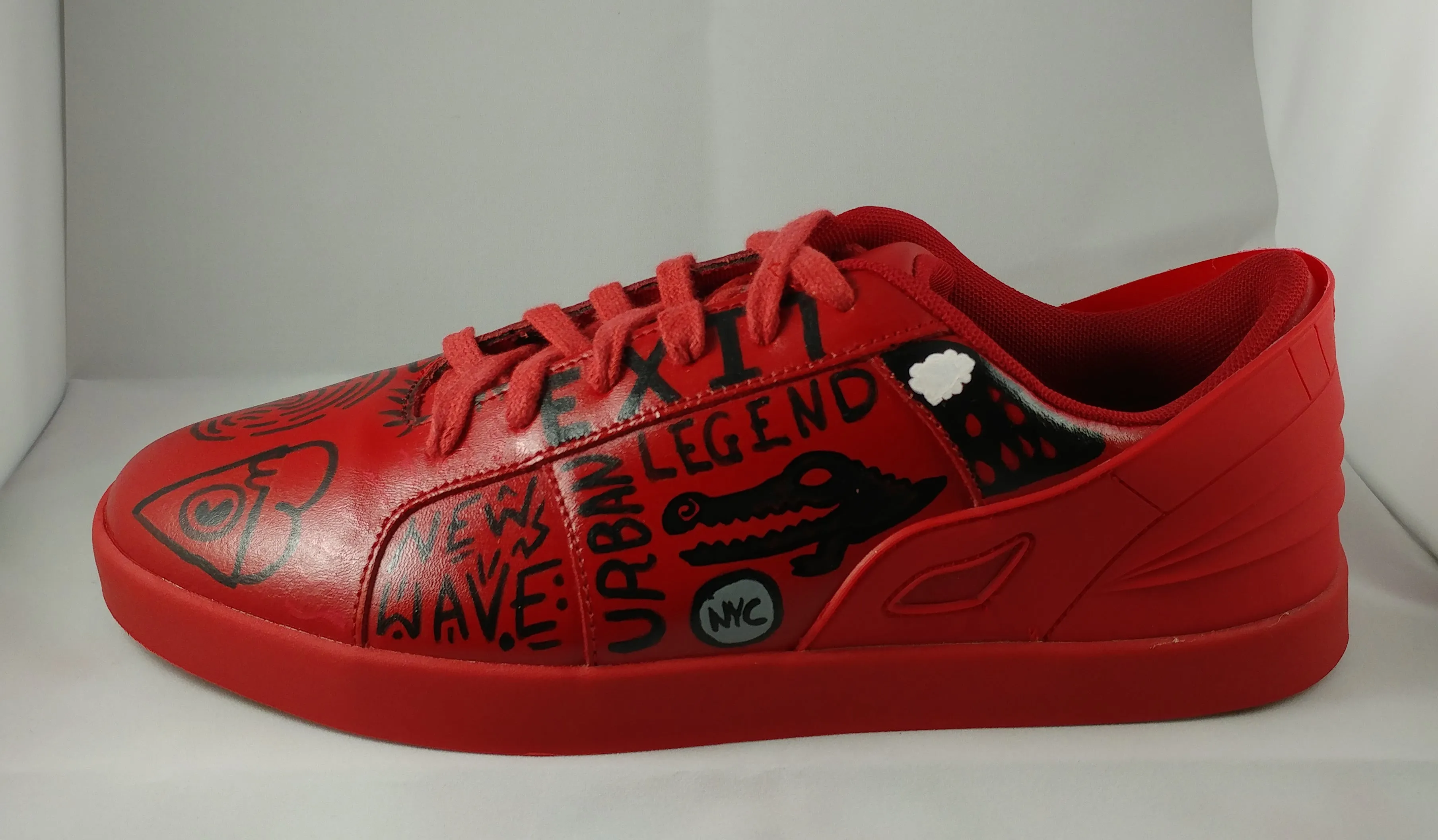 Triesti shoes: Red Graffiti